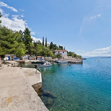 Διαμέρισμα Lovely In Near Town Center